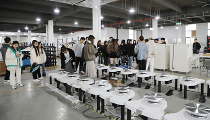 陶瓷創(chuàng)作者組團(tuán)看百陶會(huì)：身臨“企”境，眼見(jiàn)為實(shí)！